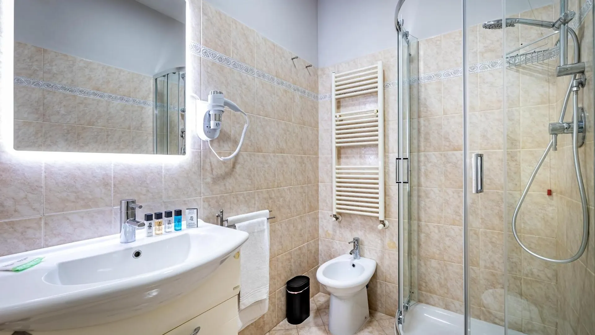 Yid Quiet Apartment With Parking Florence
