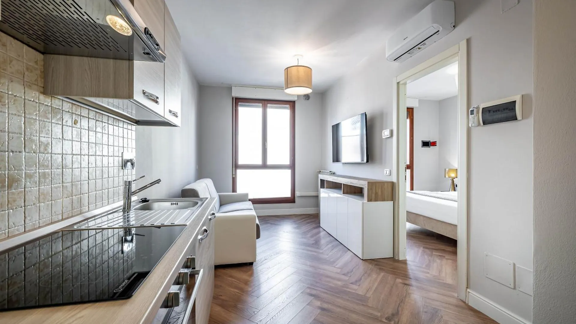 Yid Quiet Apartment With Parking Florence